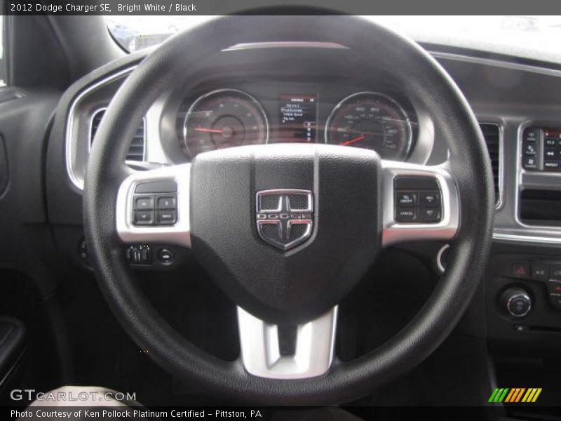 Bright White / Black 2012 Dodge Charger SE