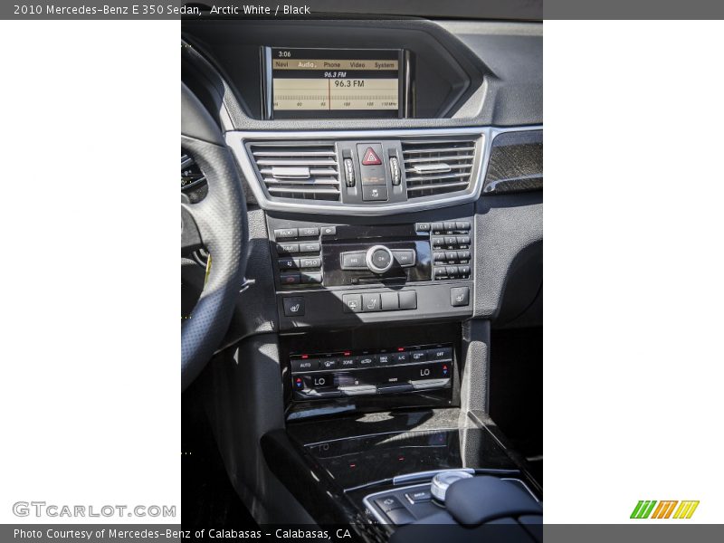Arctic White / Black 2010 Mercedes-Benz E 350 Sedan