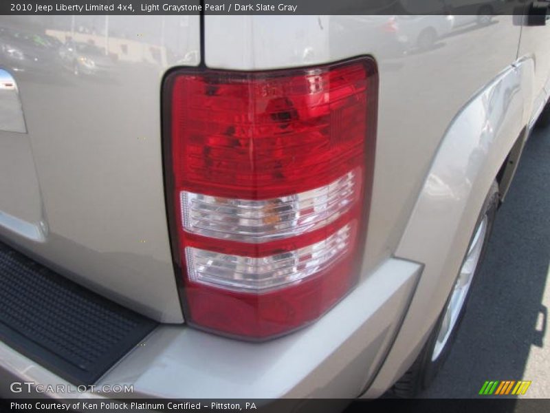 Light Graystone Pearl / Dark Slate Gray 2010 Jeep Liberty Limited 4x4