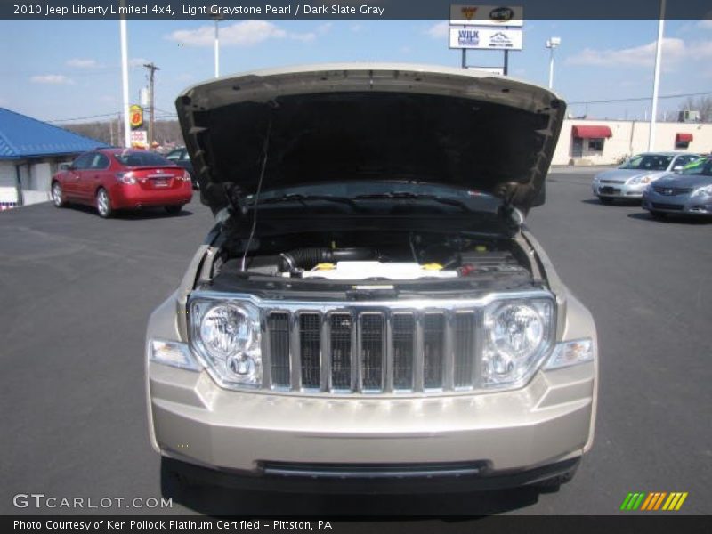 Light Graystone Pearl / Dark Slate Gray 2010 Jeep Liberty Limited 4x4