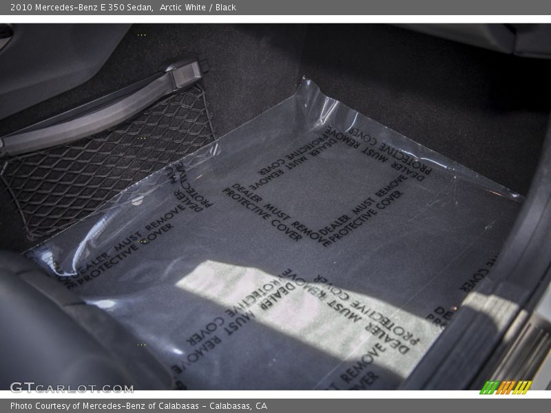 Arctic White / Black 2010 Mercedes-Benz E 350 Sedan