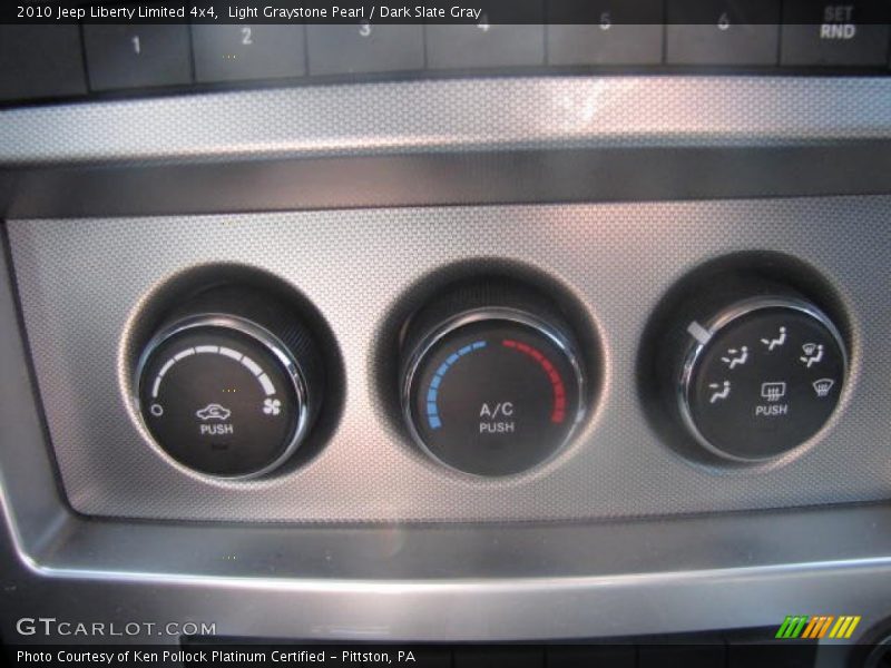 Light Graystone Pearl / Dark Slate Gray 2010 Jeep Liberty Limited 4x4