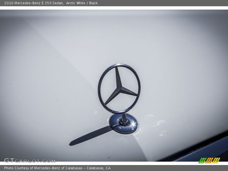 Arctic White / Black 2010 Mercedes-Benz E 350 Sedan