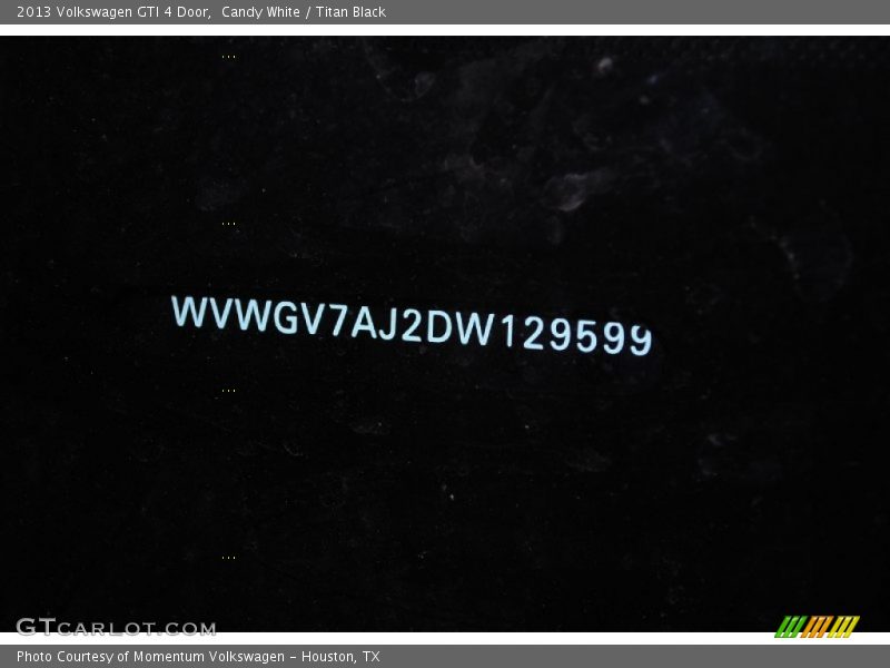 Candy White / Titan Black 2013 Volkswagen GTI 4 Door