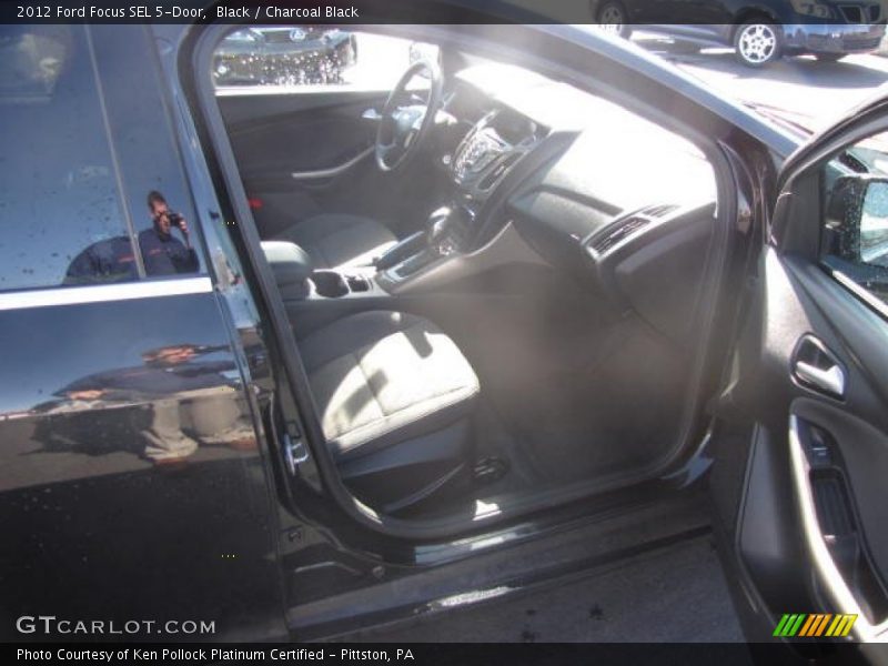 Black / Charcoal Black 2012 Ford Focus SEL 5-Door