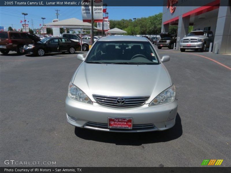 Lunar Mist Metallic / Gray 2005 Toyota Camry LE