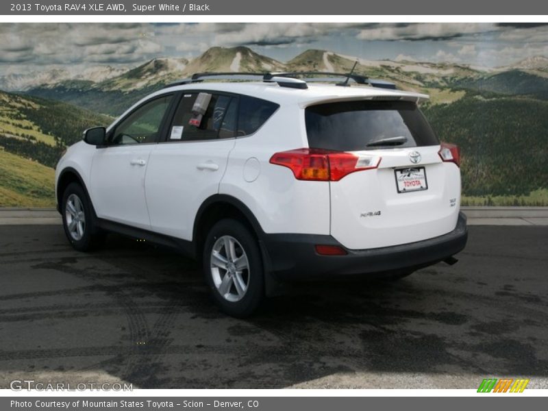 Super White / Black 2013 Toyota RAV4 XLE AWD