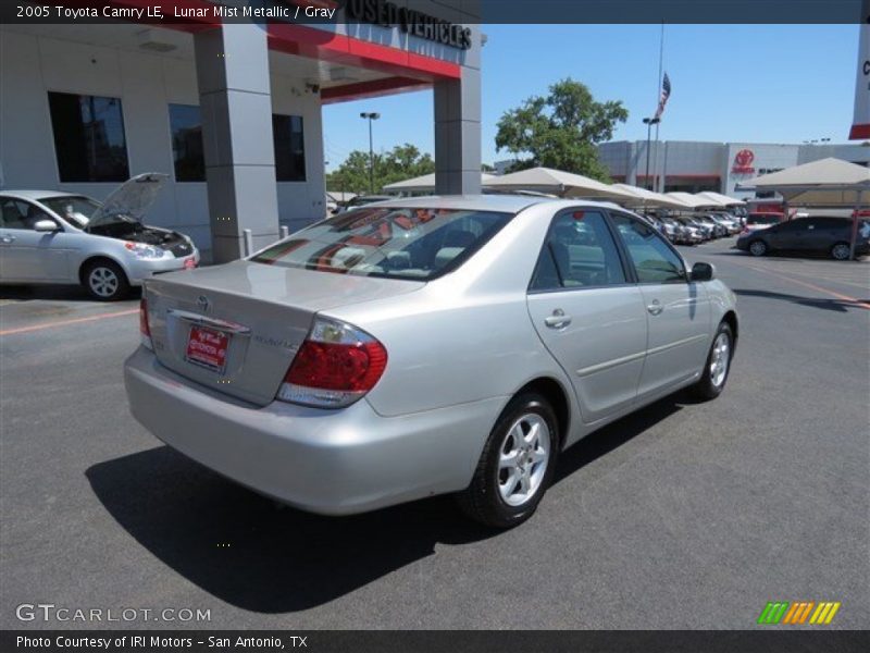 Lunar Mist Metallic / Gray 2005 Toyota Camry LE