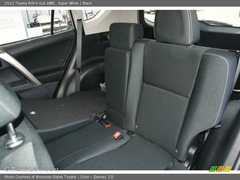 Super White / Black 2013 Toyota RAV4 XLE AWD