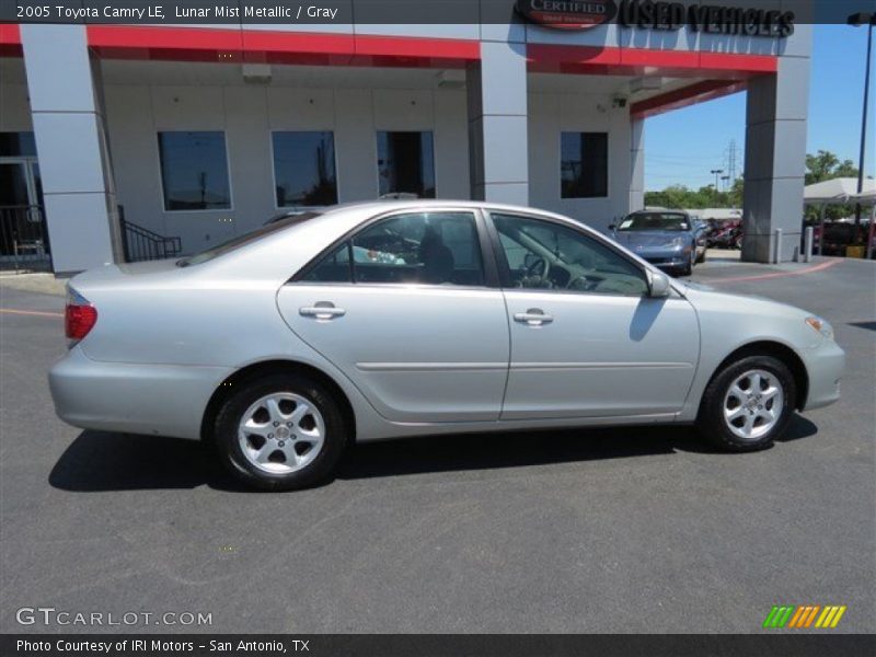 Lunar Mist Metallic / Gray 2005 Toyota Camry LE