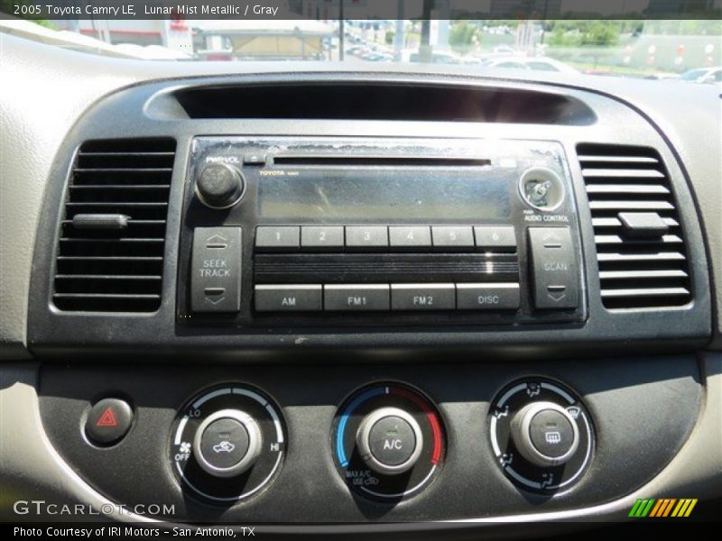 Lunar Mist Metallic / Gray 2005 Toyota Camry LE