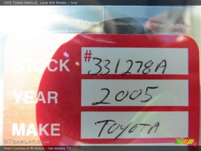 Lunar Mist Metallic / Gray 2005 Toyota Camry LE