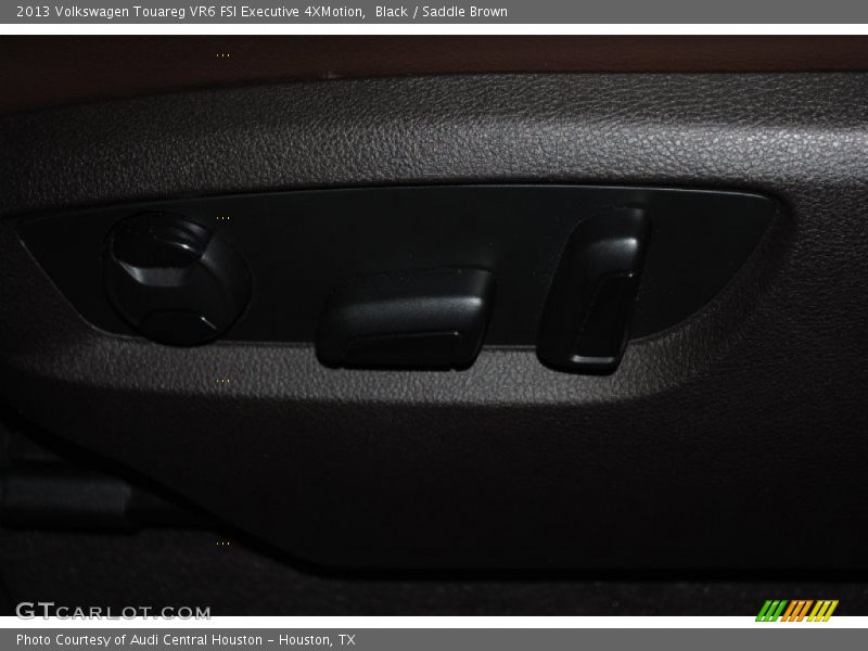 Black / Saddle Brown 2013 Volkswagen Touareg VR6 FSI Executive 4XMotion