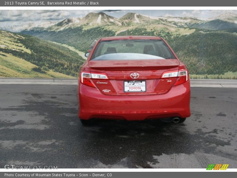 Barcelona Red Metallic / Black 2013 Toyota Camry SE