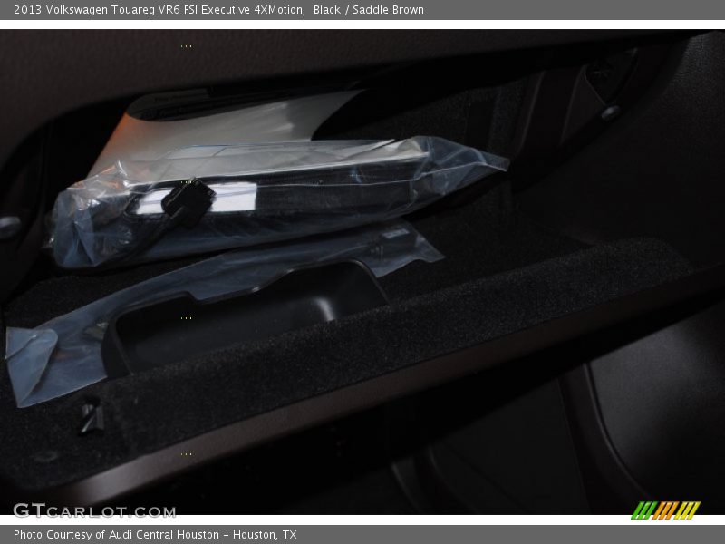 Black / Saddle Brown 2013 Volkswagen Touareg VR6 FSI Executive 4XMotion