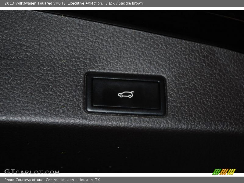 Black / Saddle Brown 2013 Volkswagen Touareg VR6 FSI Executive 4XMotion