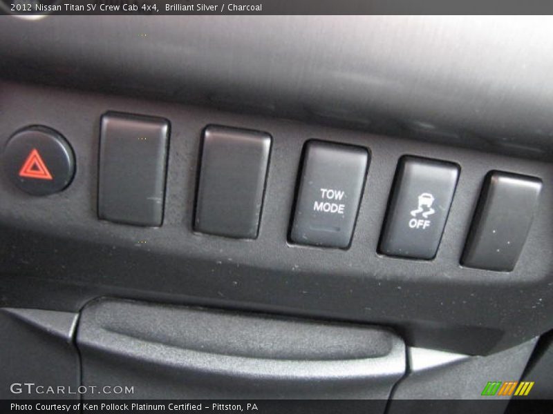 Brilliant Silver / Charcoal 2012 Nissan Titan SV Crew Cab 4x4