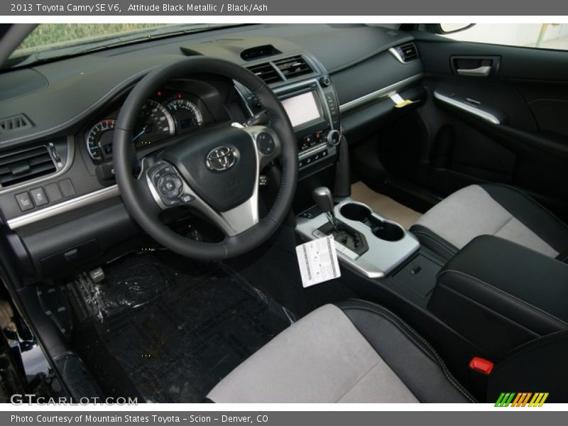 Attitude Black Metallic / Black/Ash 2013 Toyota Camry SE V6
