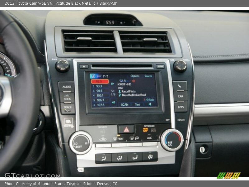 Attitude Black Metallic / Black/Ash 2013 Toyota Camry SE V6