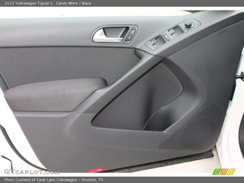 Candy White / Black 2013 Volkswagen Tiguan S