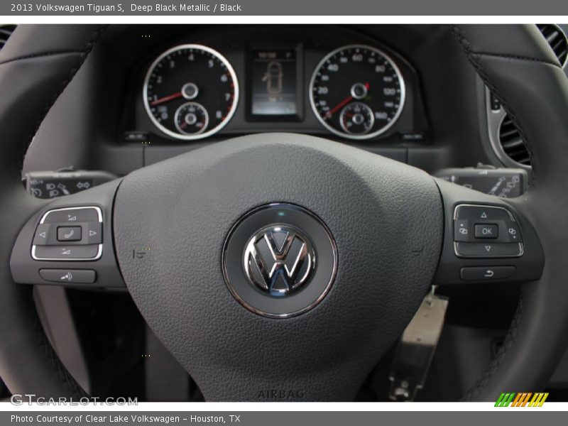 Deep Black Metallic / Black 2013 Volkswagen Tiguan S