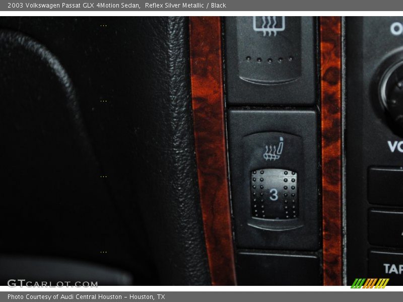Reflex Silver Metallic / Black 2003 Volkswagen Passat GLX 4Motion Sedan