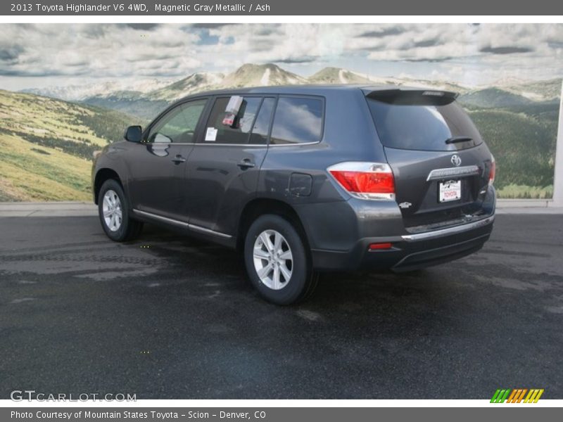 Magnetic Gray Metallic / Ash 2013 Toyota Highlander V6 4WD