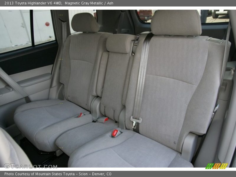 Magnetic Gray Metallic / Ash 2013 Toyota Highlander V6 4WD