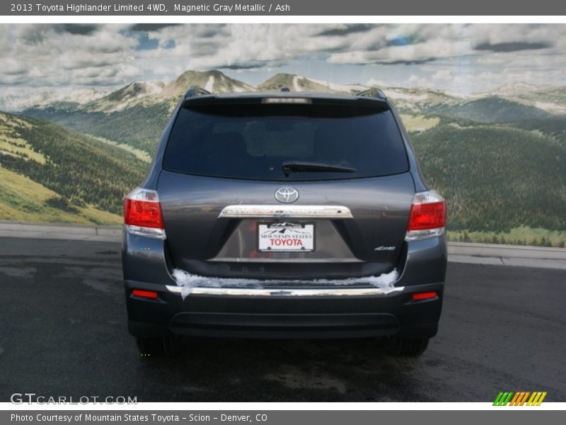 Magnetic Gray Metallic / Ash 2013 Toyota Highlander Limited 4WD