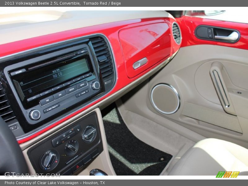 Tornado Red / Beige 2013 Volkswagen Beetle 2.5L Convertible