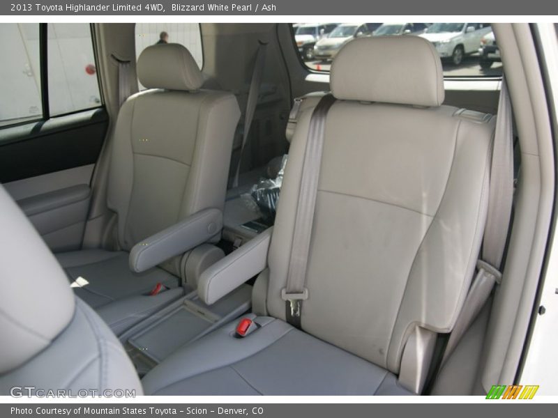 Blizzard White Pearl / Ash 2013 Toyota Highlander Limited 4WD