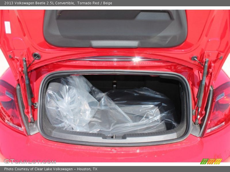 Tornado Red / Beige 2013 Volkswagen Beetle 2.5L Convertible