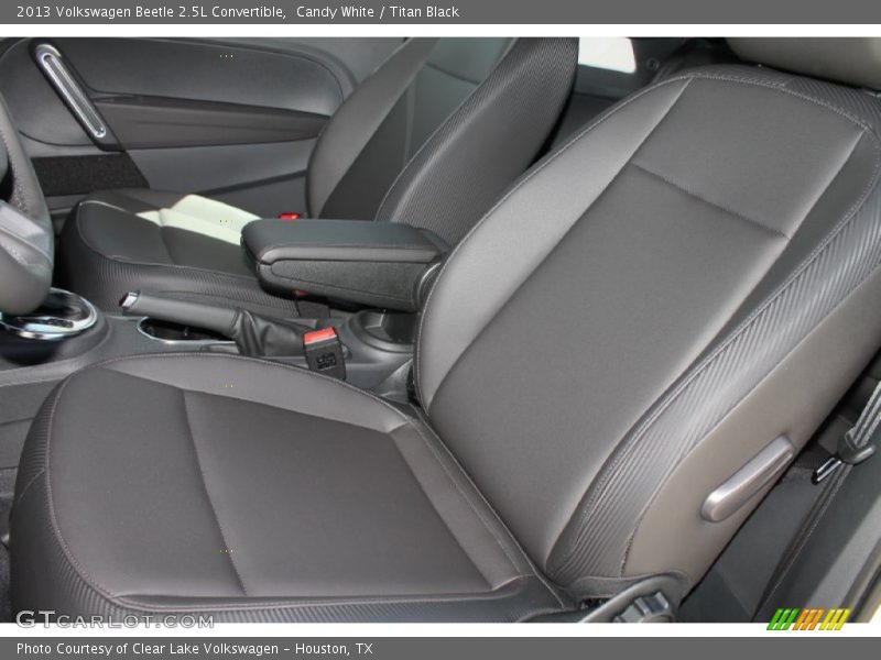Candy White / Titan Black 2013 Volkswagen Beetle 2.5L Convertible