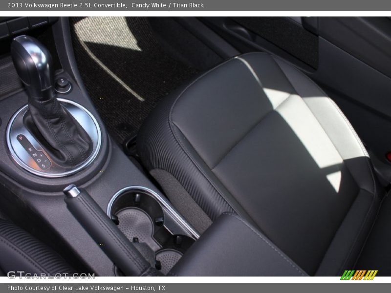 Candy White / Titan Black 2013 Volkswagen Beetle 2.5L Convertible