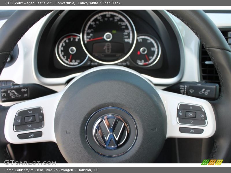 Candy White / Titan Black 2013 Volkswagen Beetle 2.5L Convertible