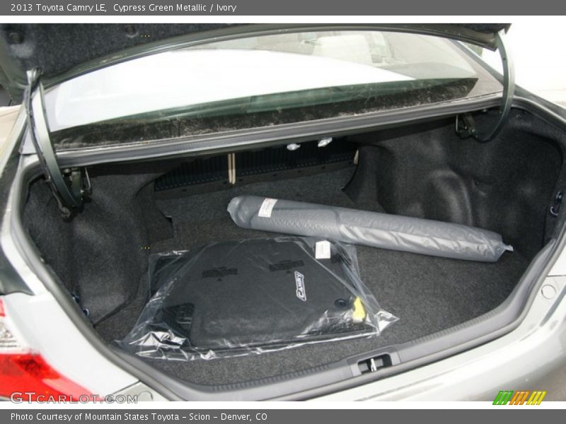 Cypress Green Metallic / Ivory 2013 Toyota Camry LE