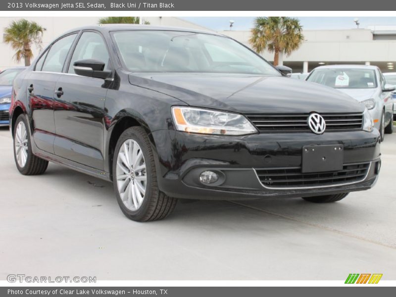 Black Uni / Titan Black 2013 Volkswagen Jetta SEL Sedan