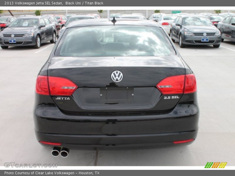 Black Uni / Titan Black 2013 Volkswagen Jetta SEL Sedan