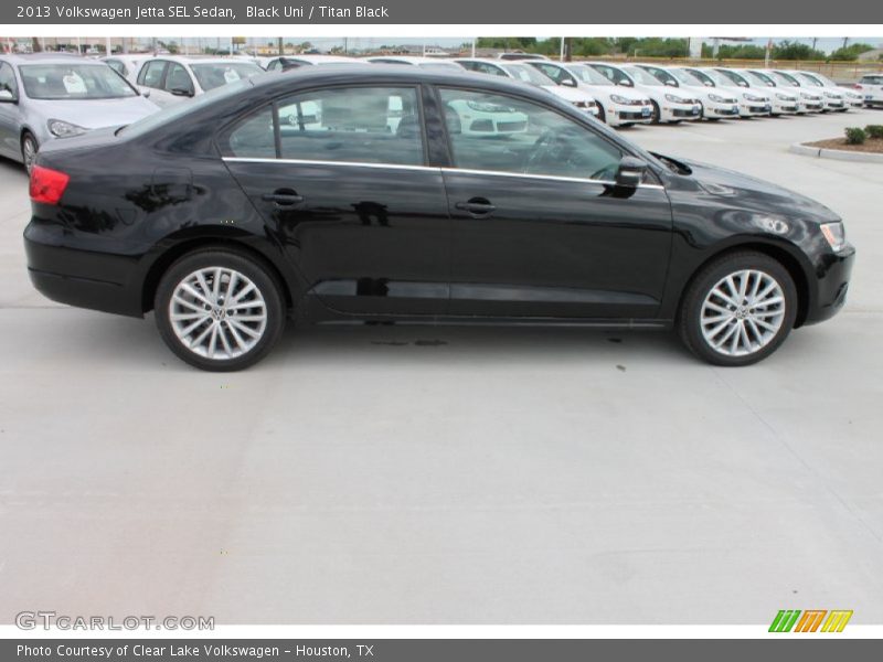 Black Uni / Titan Black 2013 Volkswagen Jetta SEL Sedan
