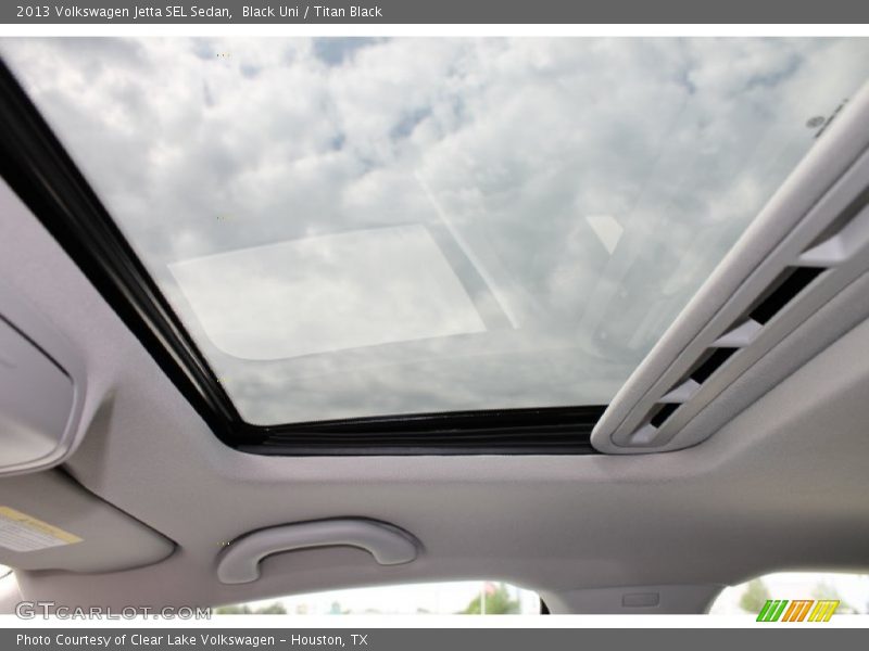 Black Uni / Titan Black 2013 Volkswagen Jetta SEL Sedan