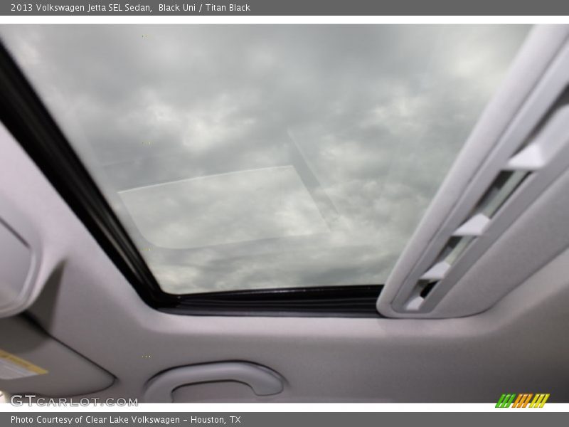 Black Uni / Titan Black 2013 Volkswagen Jetta SEL Sedan