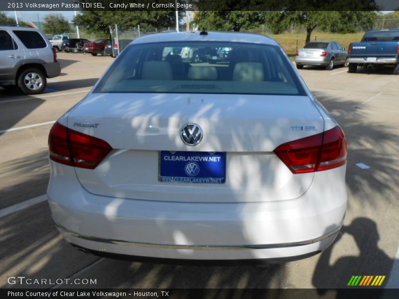 Candy White / Cornsilk Beige 2013 Volkswagen Passat TDI SEL