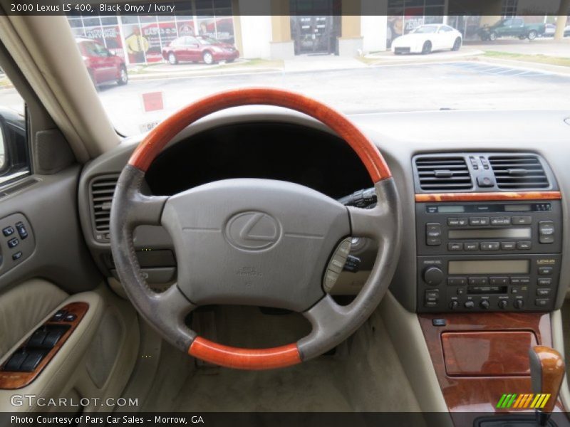 Black Onyx / Ivory 2000 Lexus LS 400