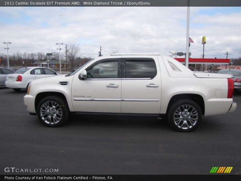 White Diamond Tricoat / Ebony/Ebony 2011 Cadillac Escalade EXT Premium AWD