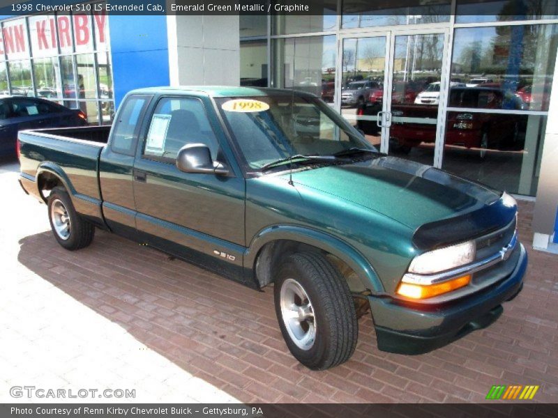 Emerald Green Metallic / Graphite 1998 Chevrolet S10 LS Extended Cab