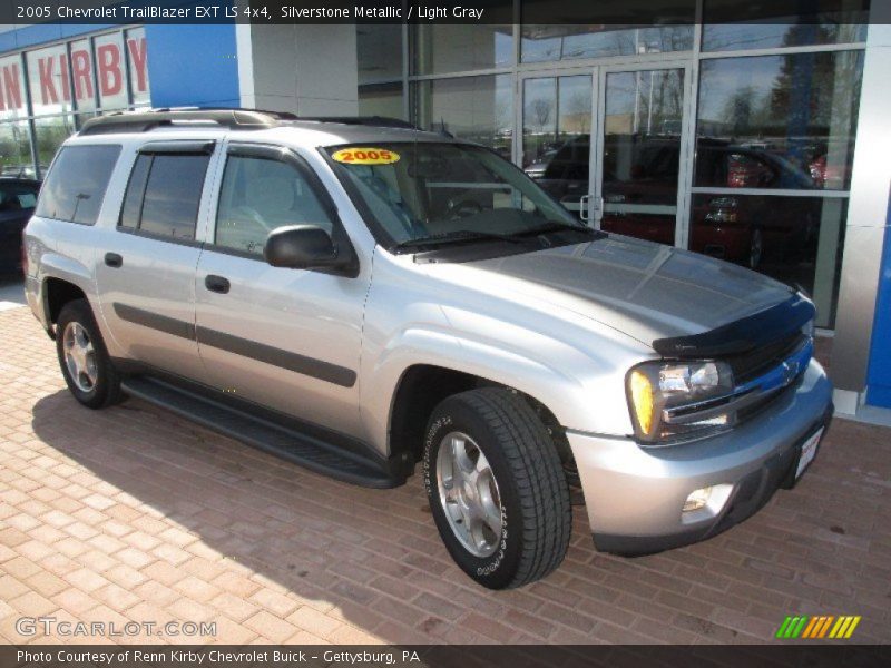 Silverstone Metallic / Light Gray 2005 Chevrolet TrailBlazer EXT LS 4x4