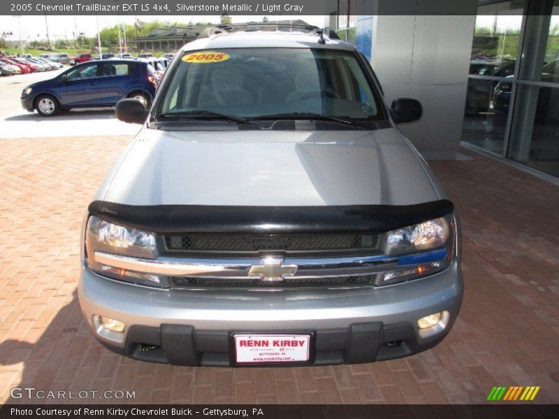 Silverstone Metallic / Light Gray 2005 Chevrolet TrailBlazer EXT LS 4x4