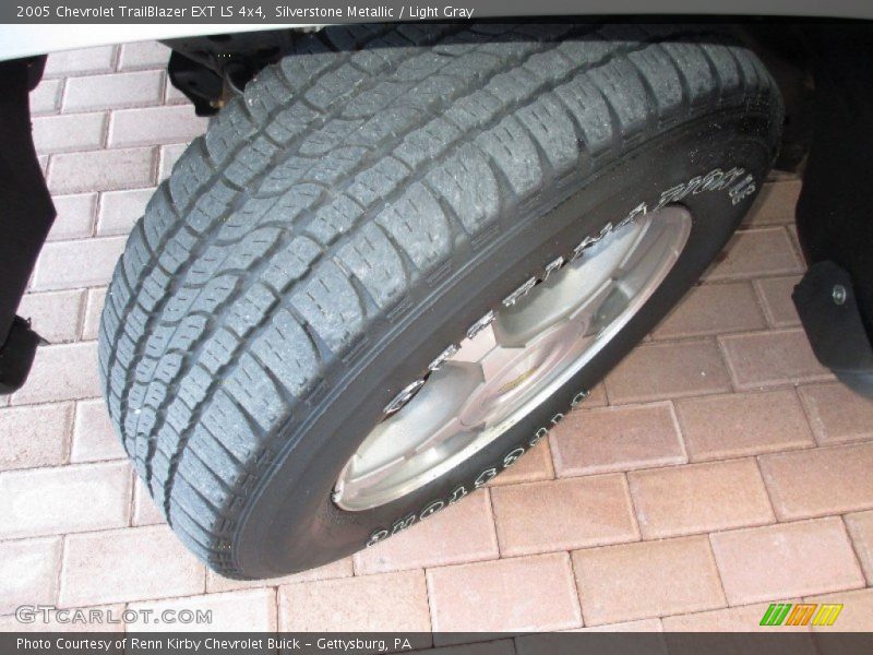 Silverstone Metallic / Light Gray 2005 Chevrolet TrailBlazer EXT LS 4x4