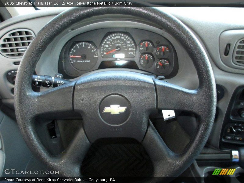  2005 TrailBlazer EXT LS 4x4 Steering Wheel