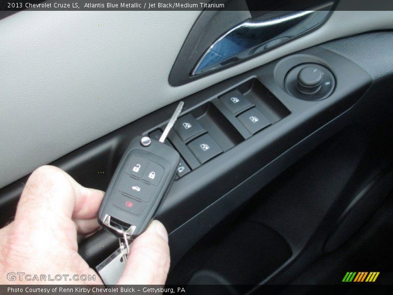 Atlantis Blue Metallic / Jet Black/Medium Titanium 2013 Chevrolet Cruze LS